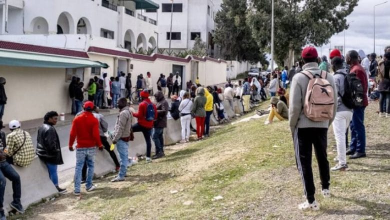 Des Camerounais rapatriés de Tunisie arrivent à Yaoundé