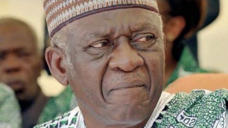 Le domicile de Ni John Fru Ndi incedié