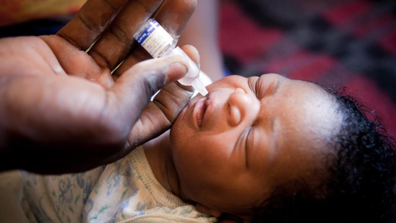 La campagne de vaccination de masse contre la polio débute le 1er mars