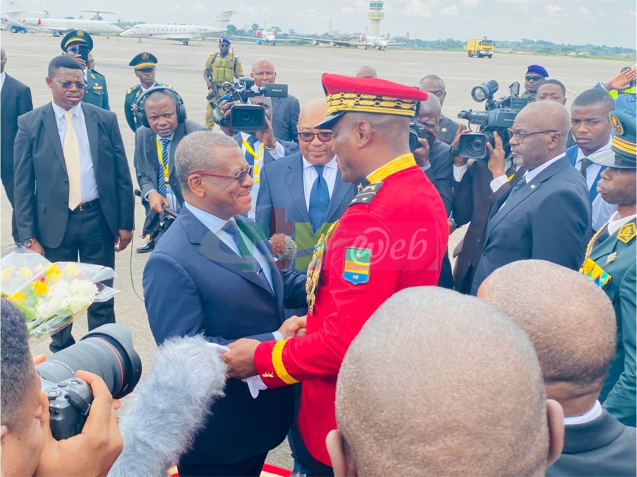 Le général Brice Oligui Nguema en visite à Yaoundé